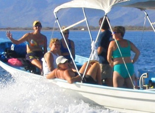 UnderseaX Women Divers in Loreto